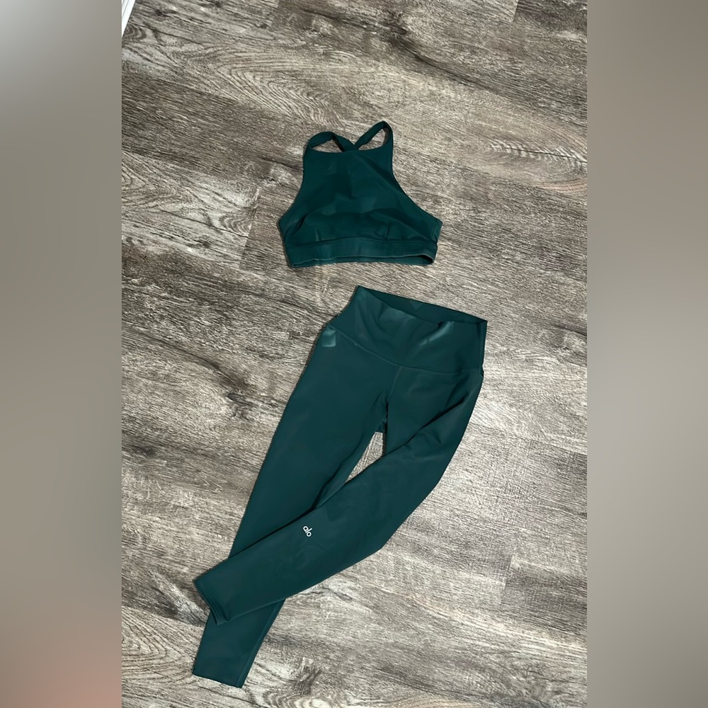 ALO Yoga Dark Green Set